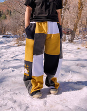 Load image into Gallery viewer, (M/L) Honey 1/1 Sweatpants + Pockets
