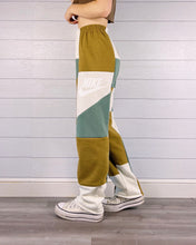 Load image into Gallery viewer, (S/M) Rustic Sage 1/1 Sweats