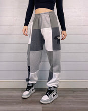 Load image into Gallery viewer, (M/L) Rocky Mountain 1/1 Joggers