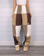 Load image into Gallery viewer, (M/L) Rustic Caramel 1/1 Sweats