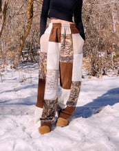 Load image into Gallery viewer, (S/M) Rustic Camo 1/1 Sweats +pockets