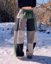 Load image into Gallery viewer, (M/L) Spruce 1/1 Sweatpants