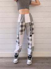 Load image into Gallery viewer, (S/M) Ash Flannel 1/1 Joggers
