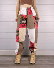 Load image into Gallery viewer, (M/L) Rose Camo 1/1 Joggers