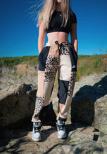 Load image into Gallery viewer, (S/M) Rustic Dots 1/1 Joggers +pockets