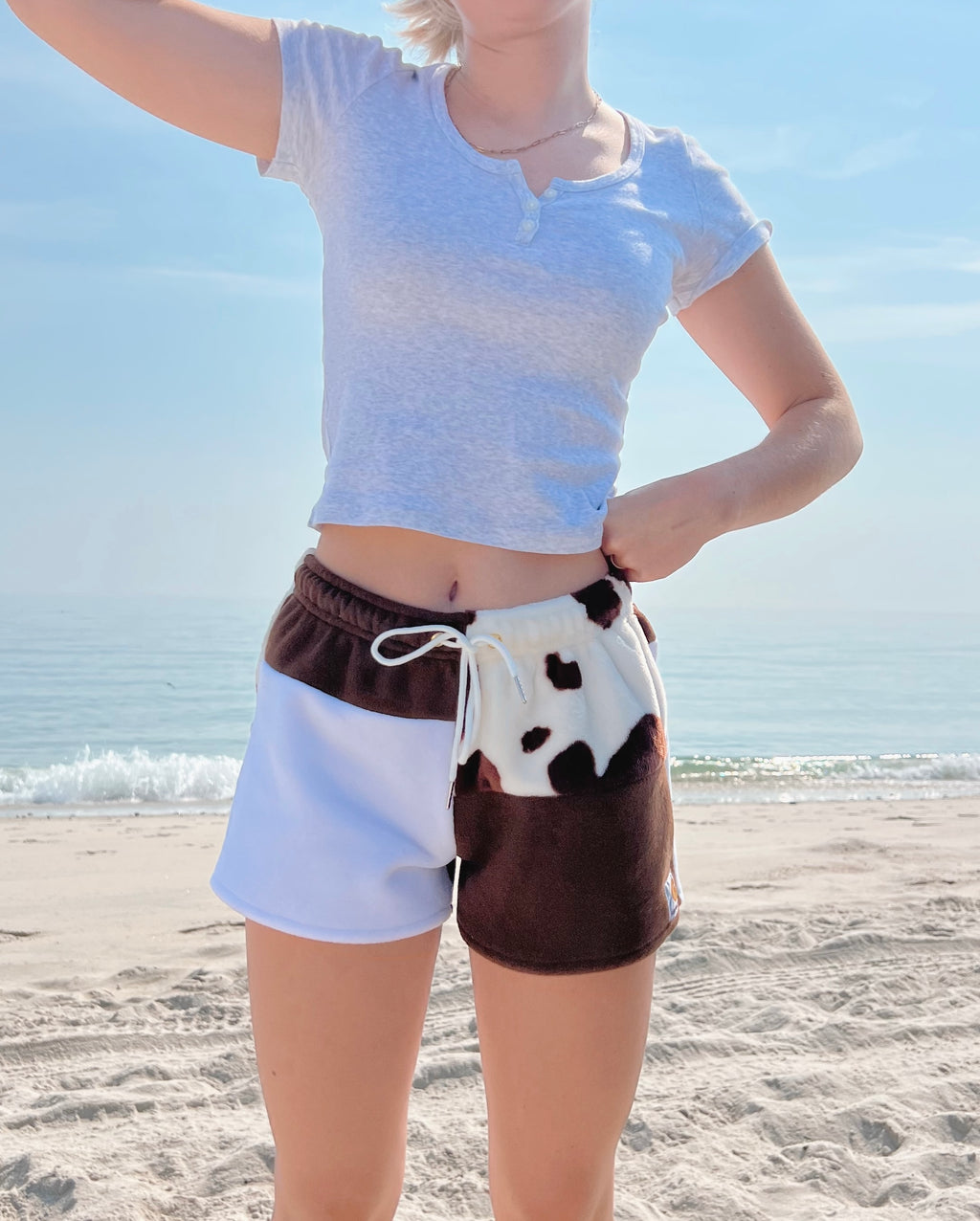 (XS/S) Cow 1/1 Shorts