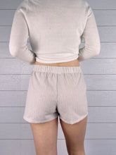 Load image into Gallery viewer, (MTO) Driftwood Linen Shorts
