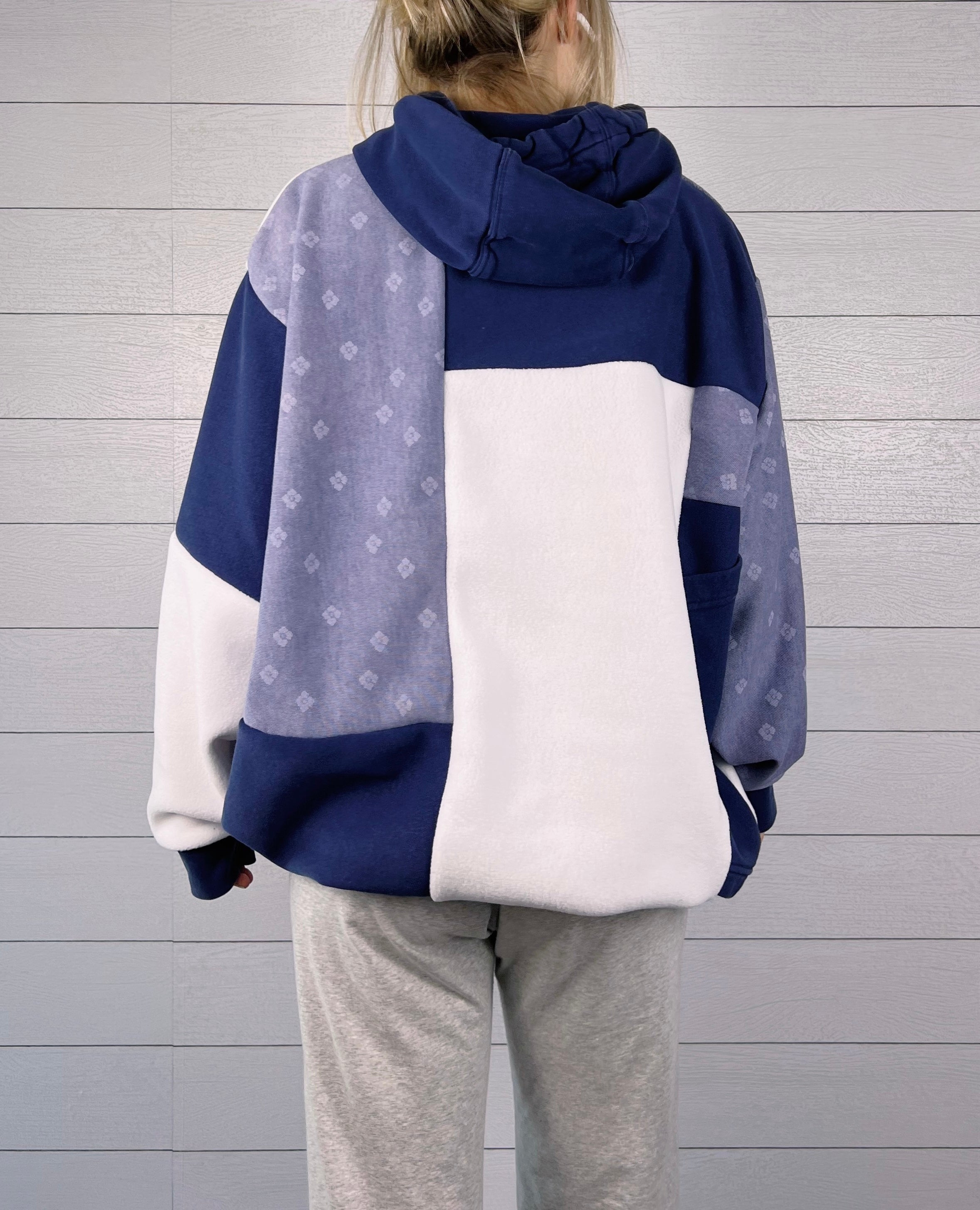 (XL) Antique Bandana 1/1 Hoodie