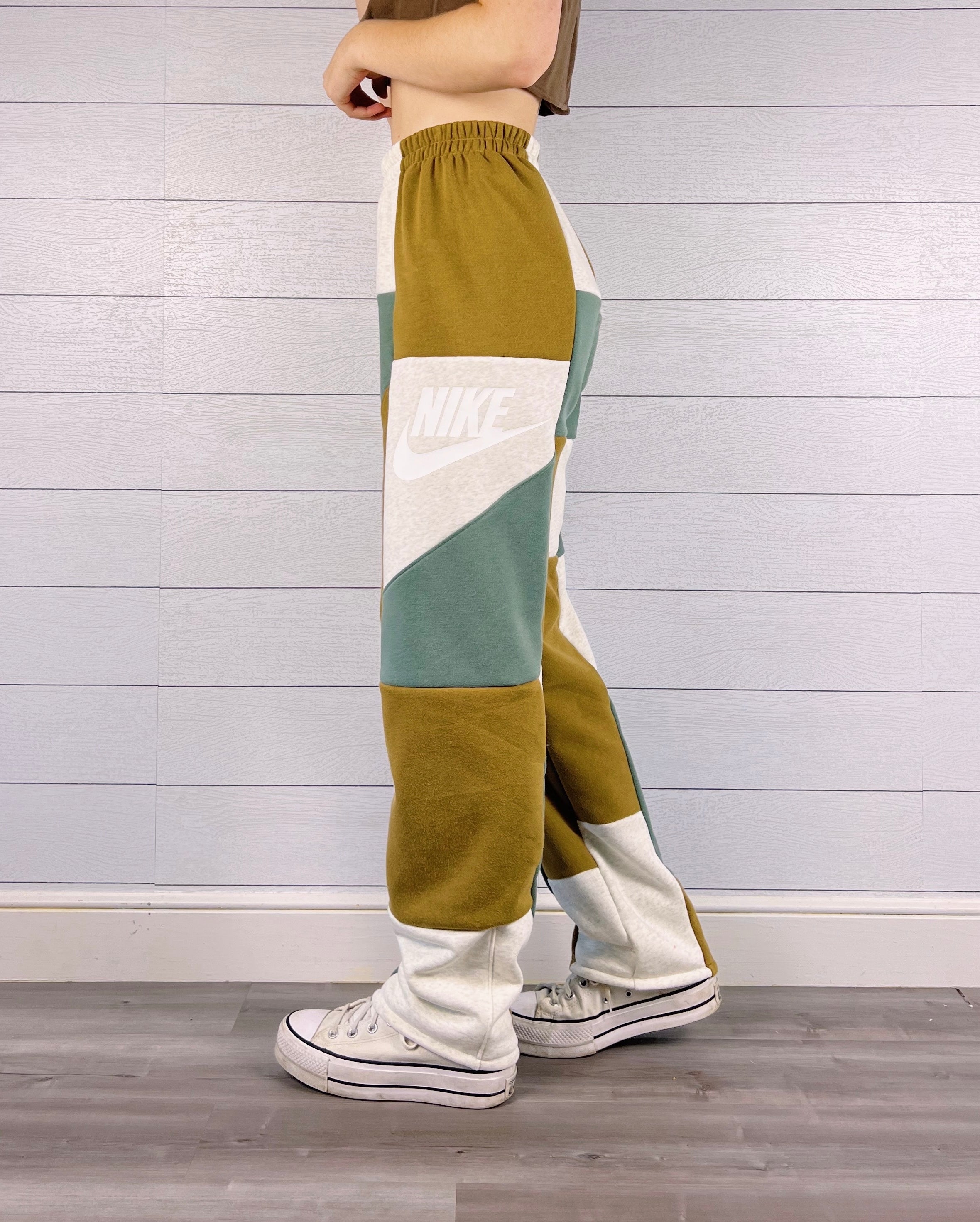 (S/M) Rustic Sage 1/1 Sweats