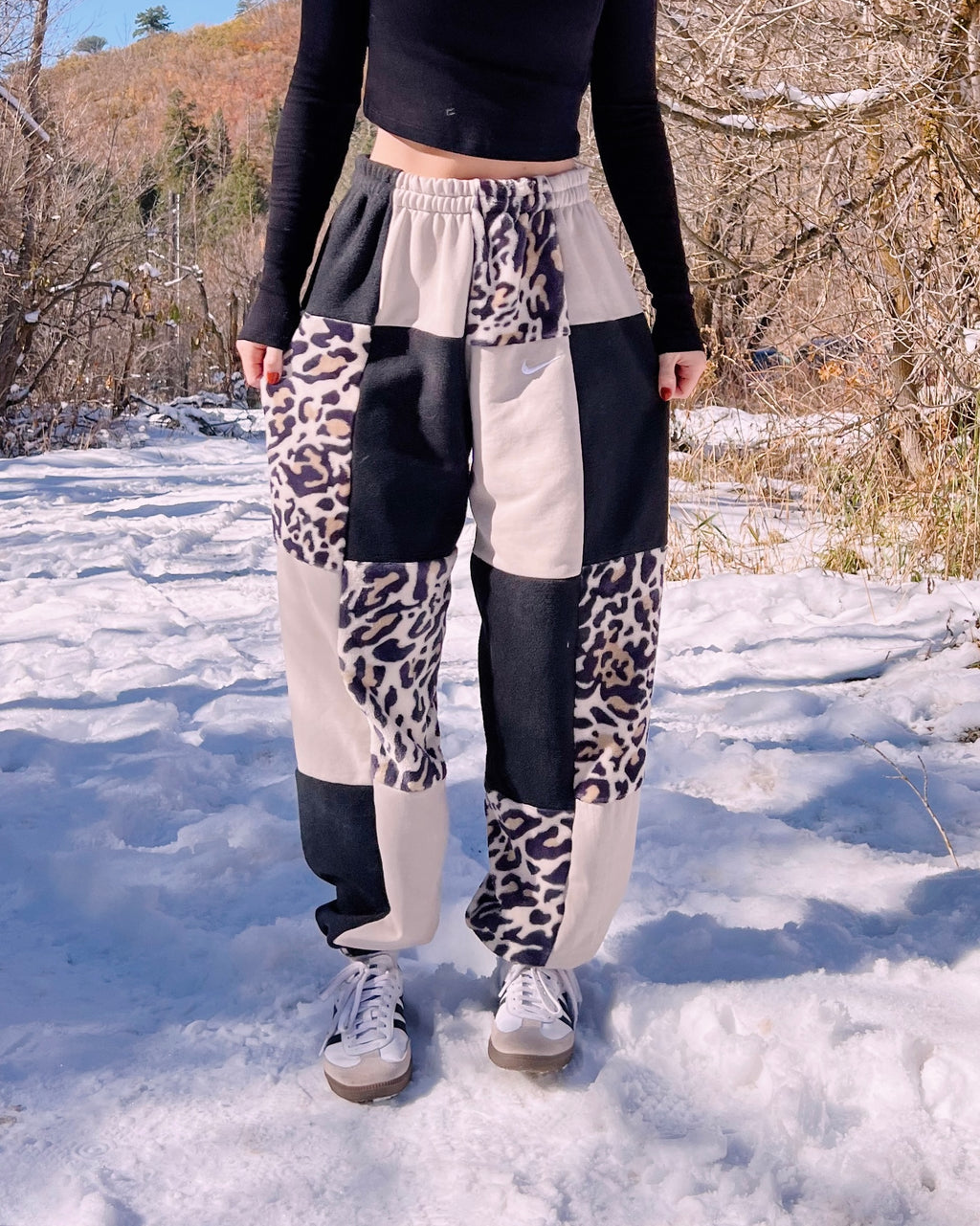 (S/M) Leopard 1/1 Joggers