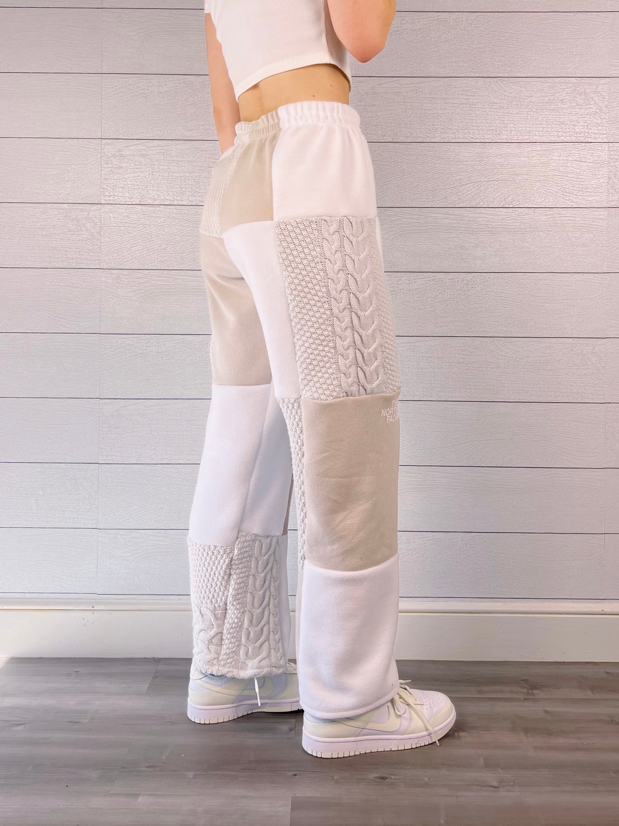 (S/M) Neutral Sweater 1/1 Sweats