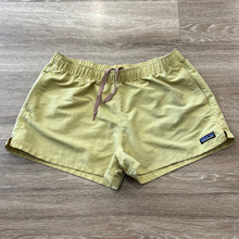 Load image into Gallery viewer, Patagonia Barely Baggies (L)
