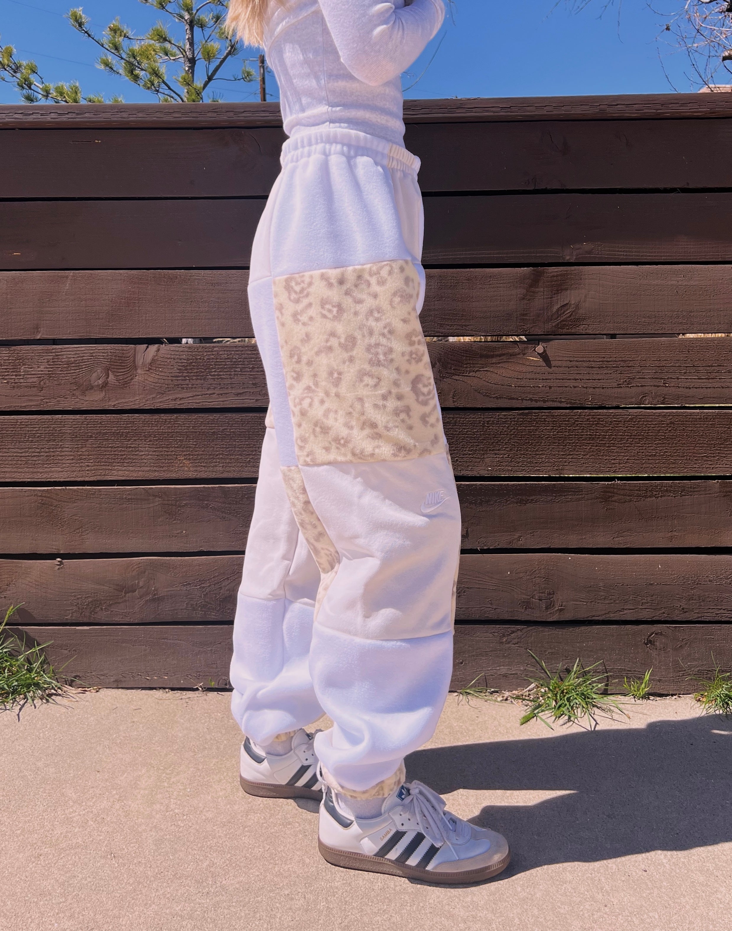 (M/L) Neutral Leopard 1/1 Joggers