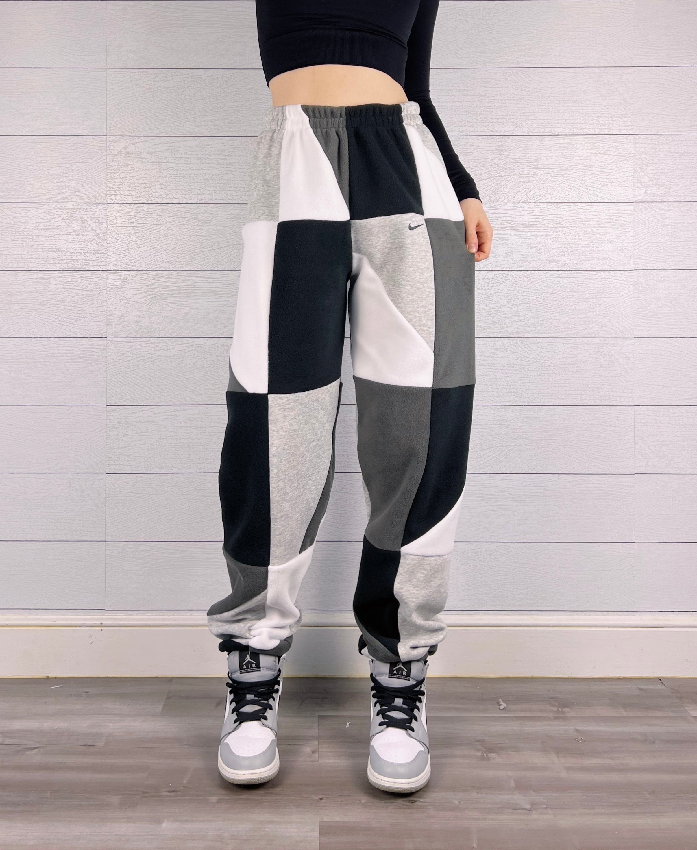 (M/L) Diamond 1/1 Joggers