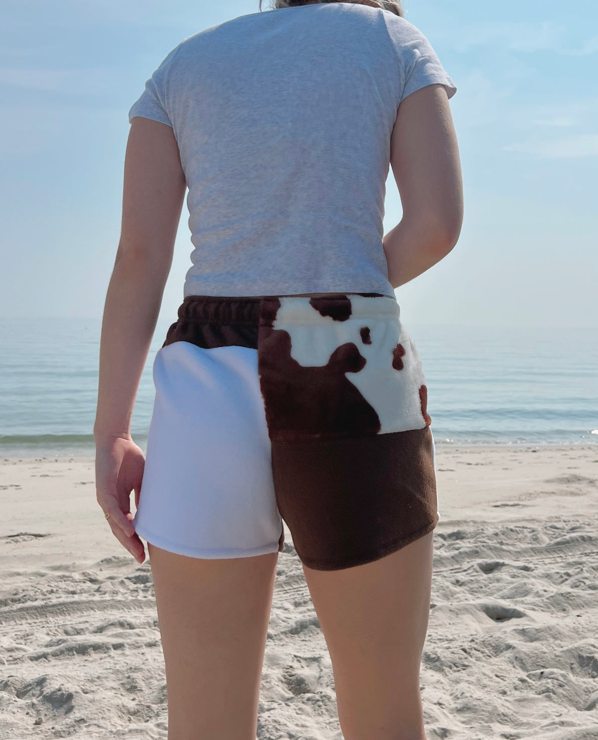 (XS/S) Cow 1/1 Shorts