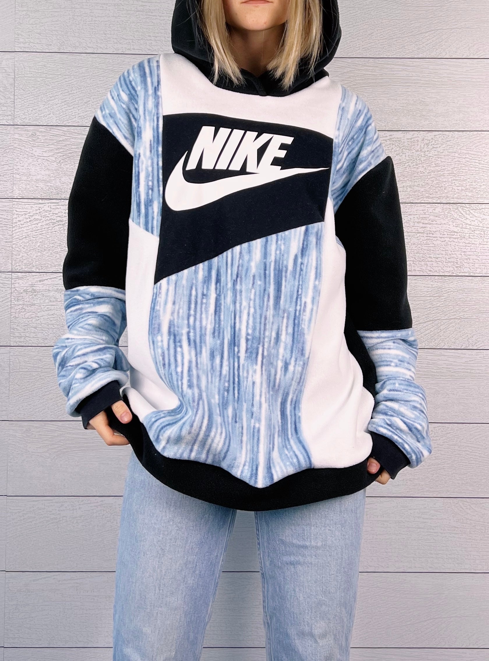 (L) Misted Showers 1/1 Hoodie