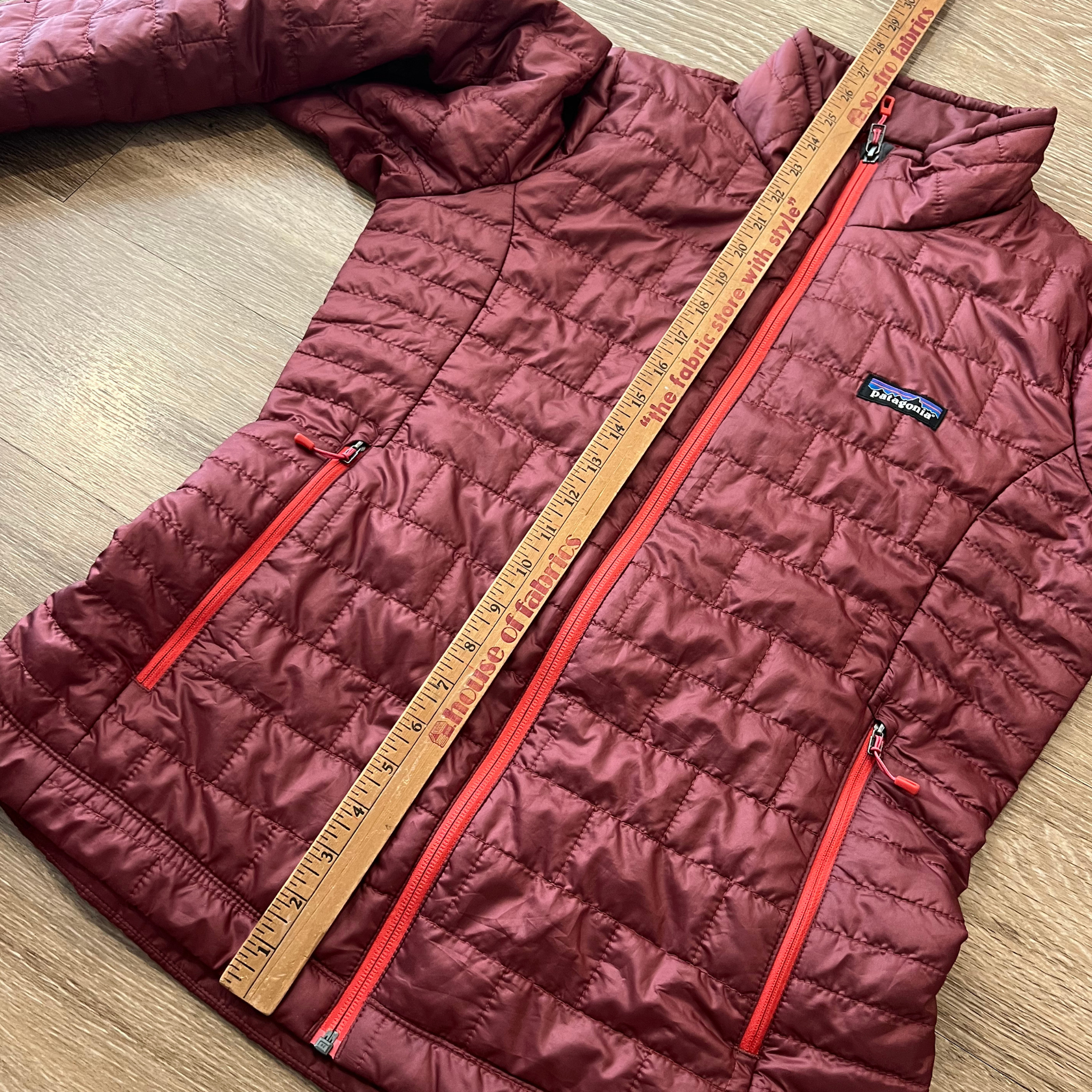 (M) Patagonia Nano Puff Jacket