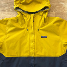 Load image into Gallery viewer, Patagonia 3L Torrentshell Jacket (L)
