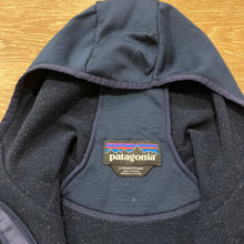 Load image into Gallery viewer, Patagonia Crosstrek Hybrid Hoodie (S)
