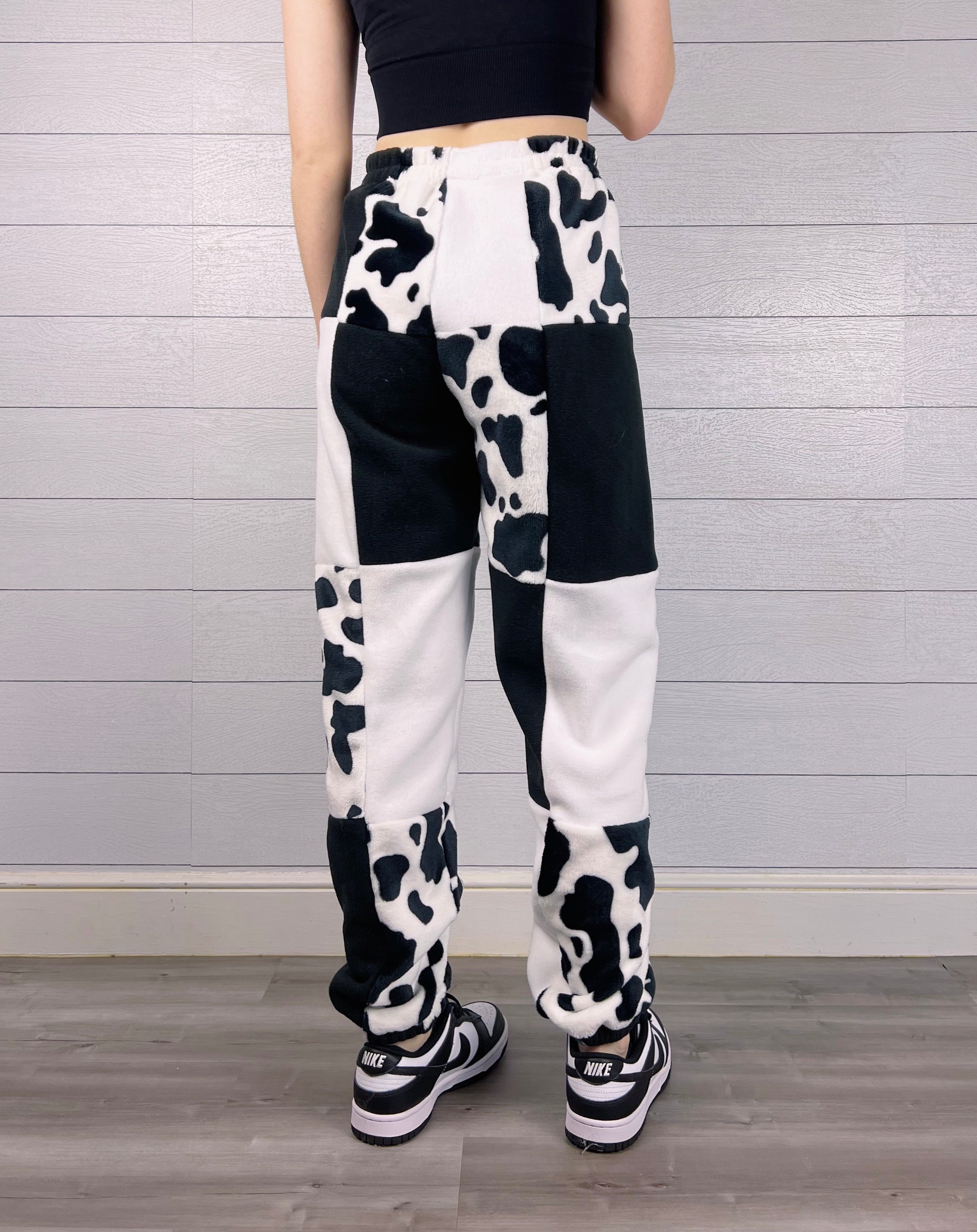 (S/M) Diamond Cow 1/1 Joggers