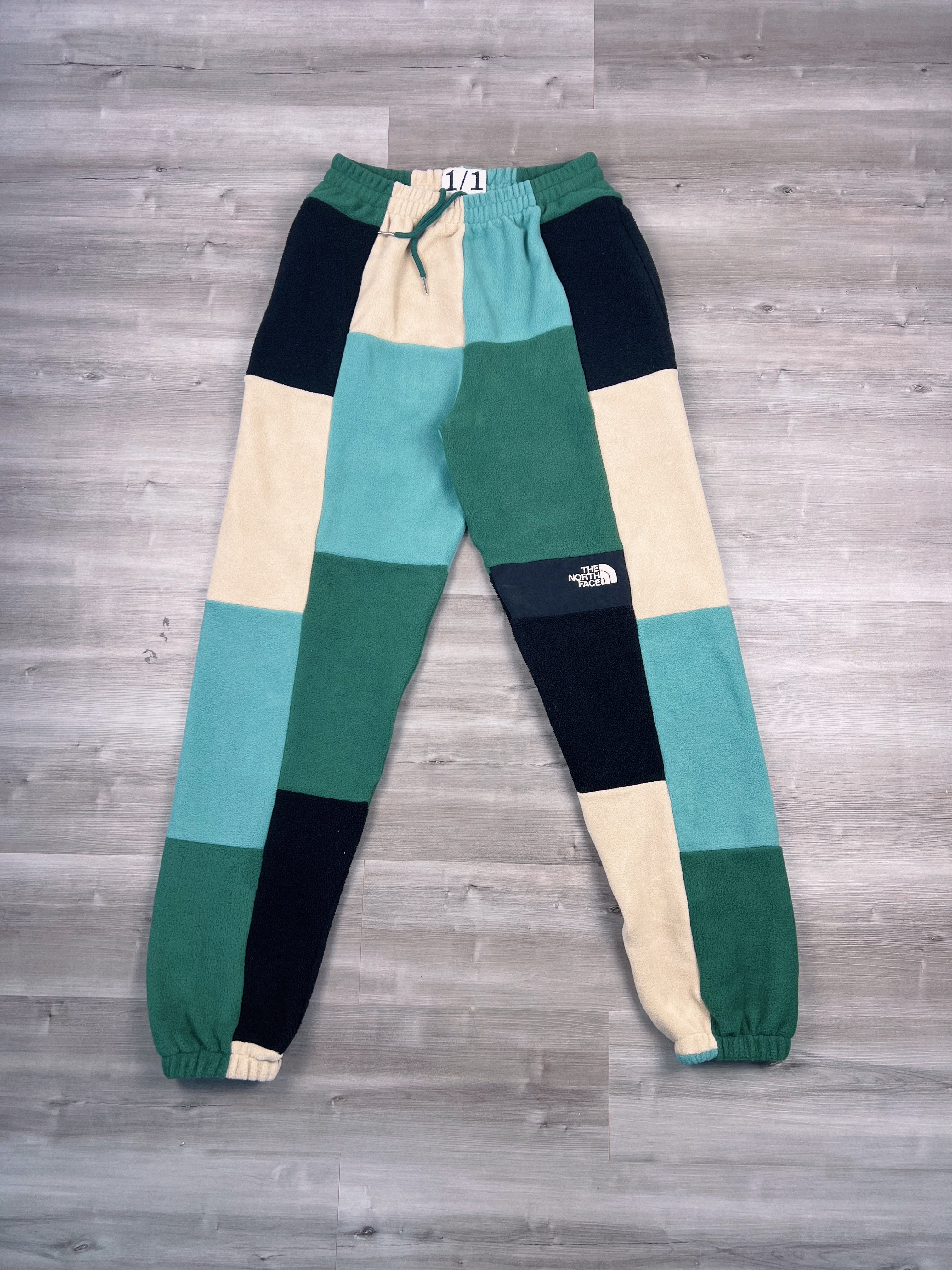 (S/M) Woodland 1/1 Joggers +zipper pockets