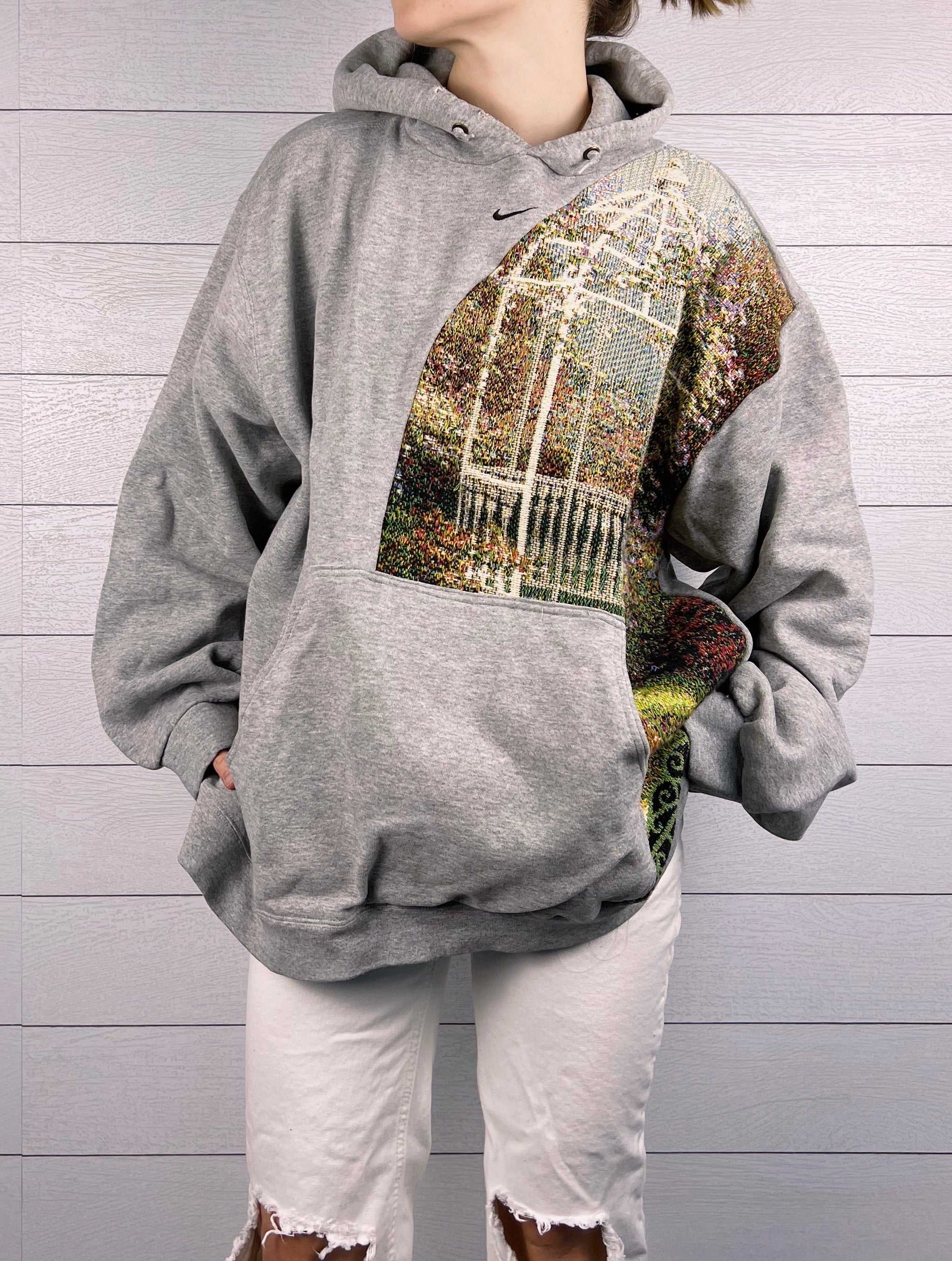 (XL) Vintage Floral Gazebo 1/1 Hoodie