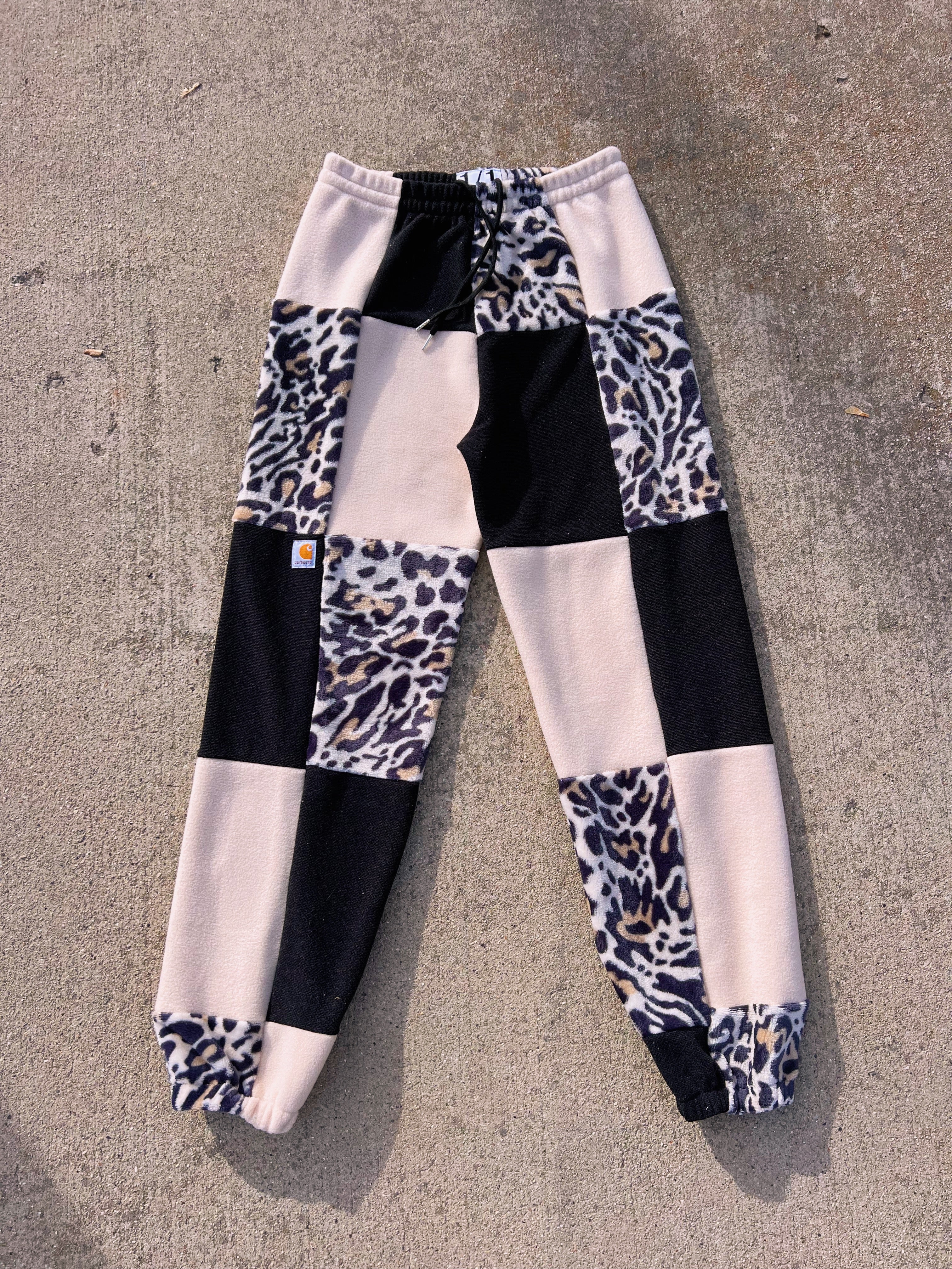 (M/L) Leopard 1/1 Joggers