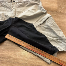 Load image into Gallery viewer, Vintage 2000’s Oakley Software Cargo Shorts (L)
