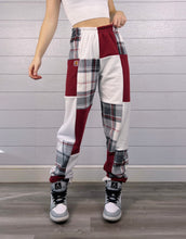 Load image into Gallery viewer, (S/M) Redwood Flannel 1/1 Joggers
