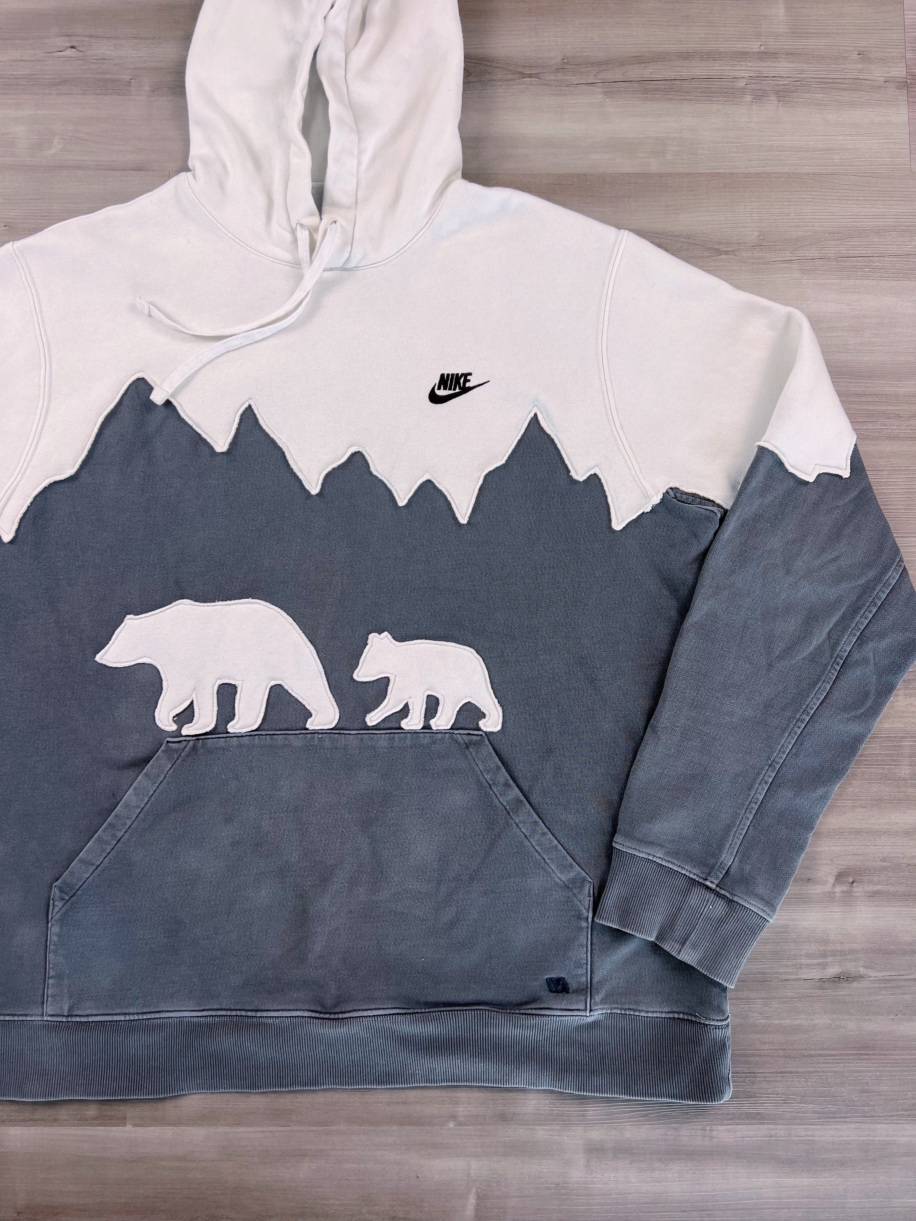 (L) Backcountry 1/1 Hoodie