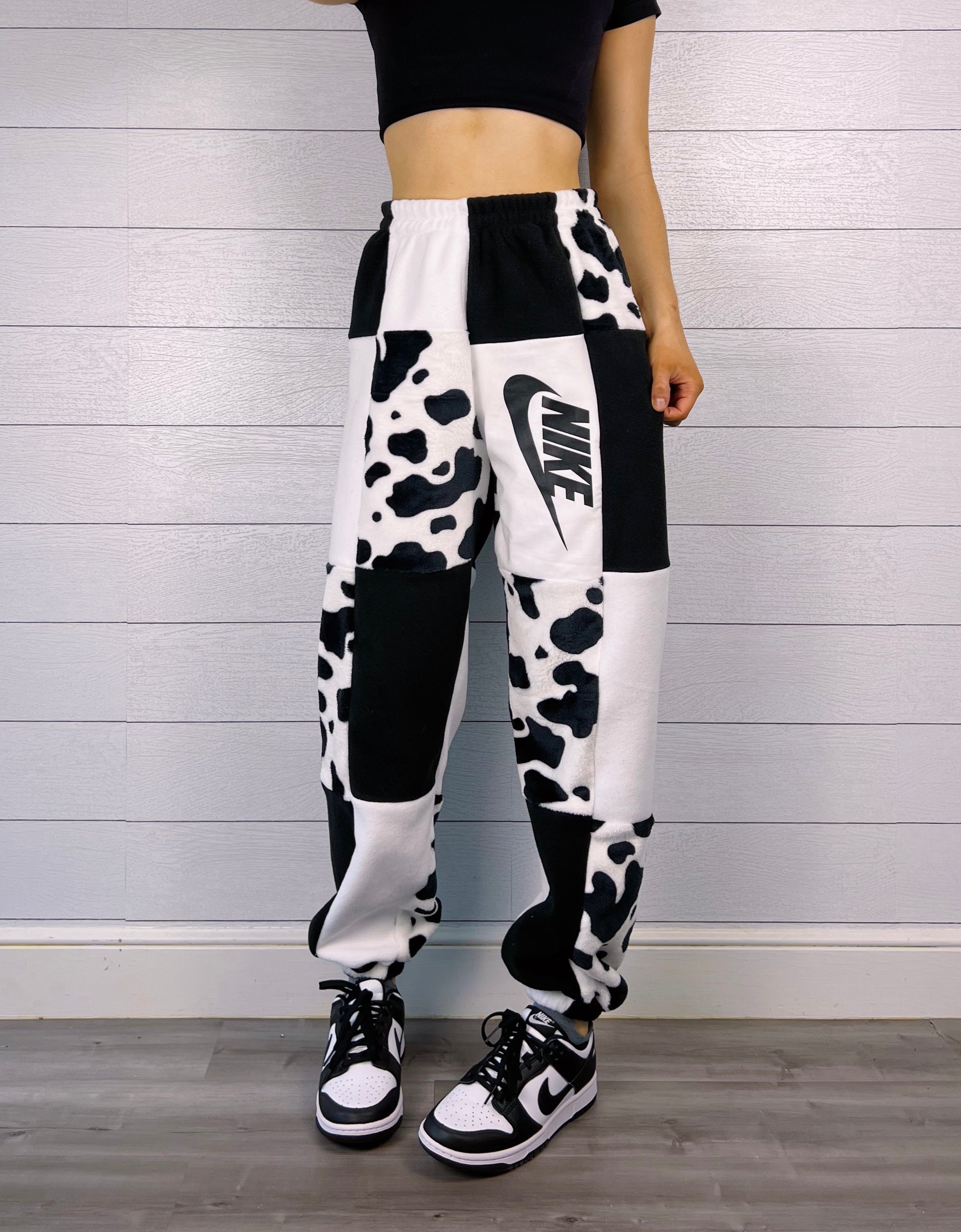 (S/M) Diamond Cow 1/1 Joggers