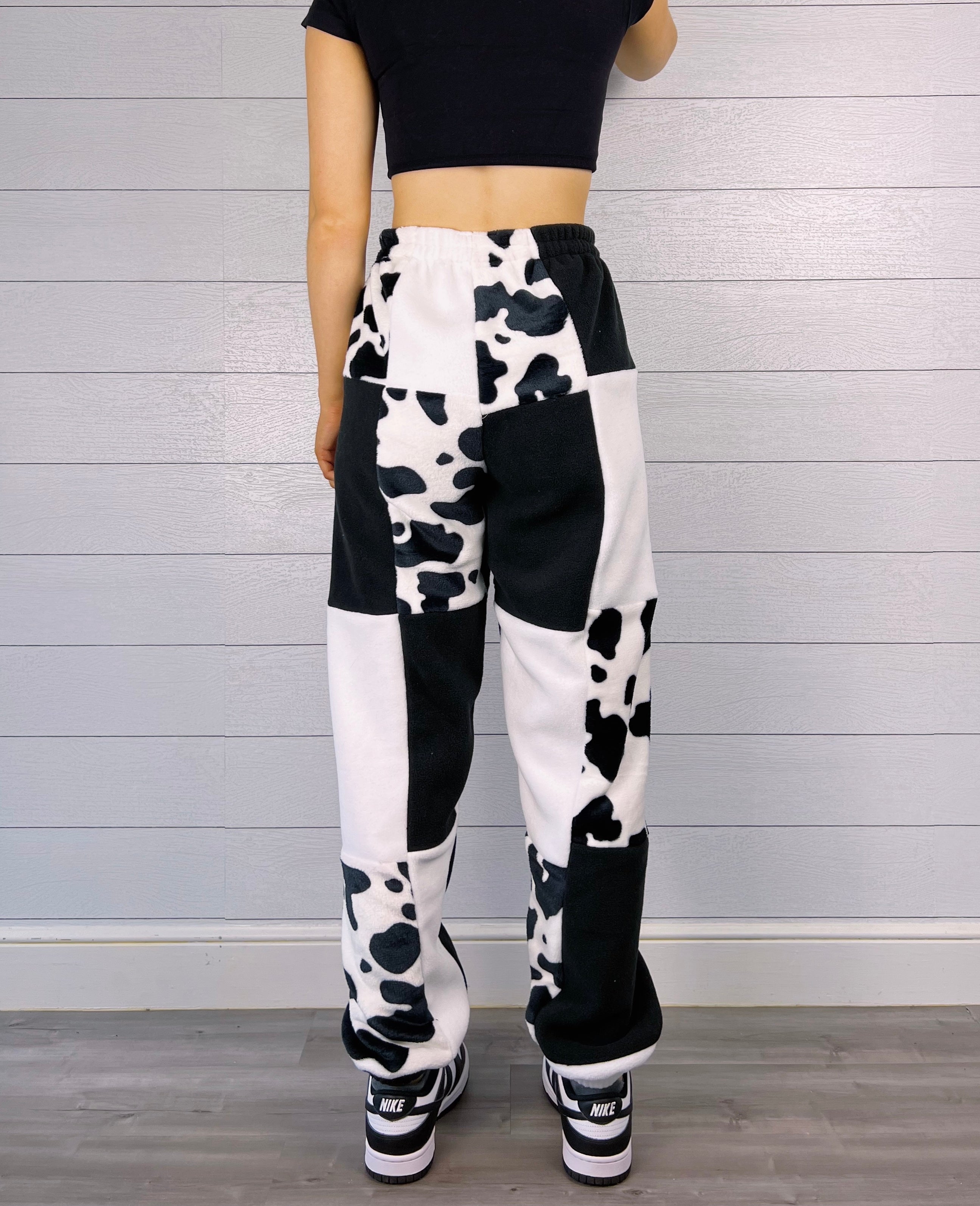(S/M) Diamond Cow 1/1 Joggers
