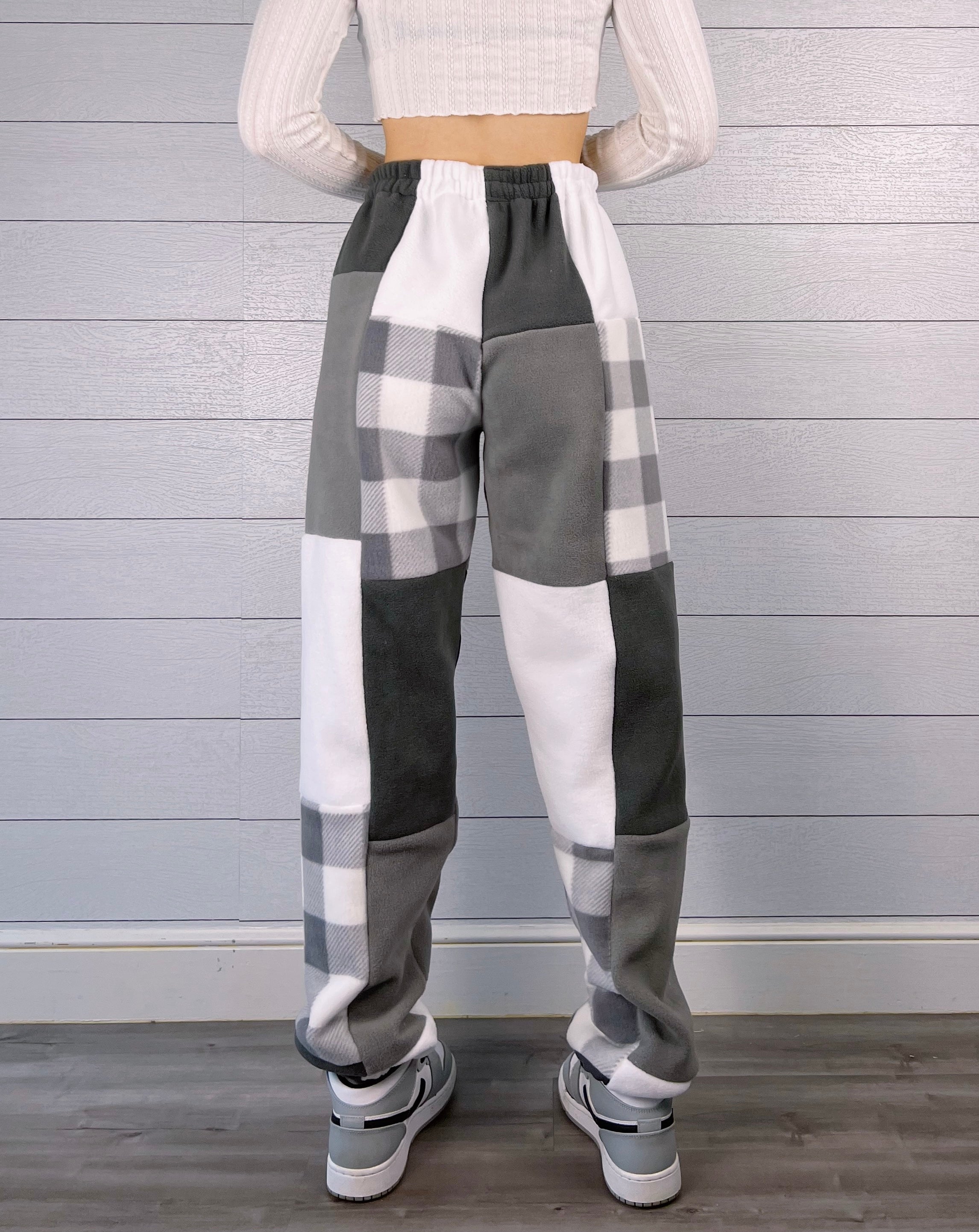 (M/L) Ash Flannel 1/1 Joggers