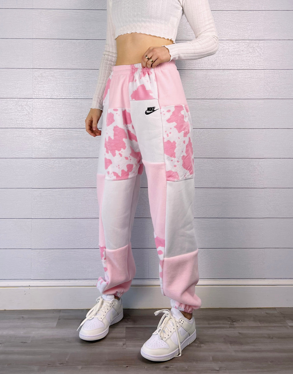 (S/M) Strawberry Cow 1/1 Joggers