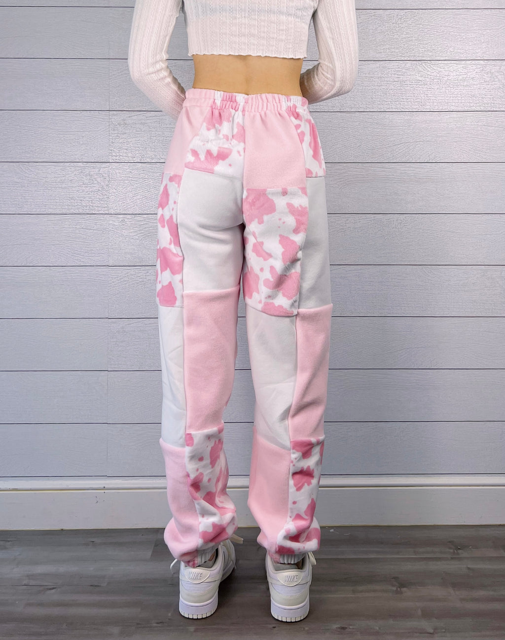 (S/M) Strawberry Cow 1/1 Joggers
