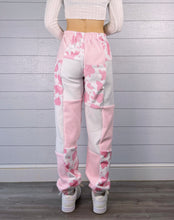 Load image into Gallery viewer, (S/M) Strawberry Cow 1/1 Joggers
