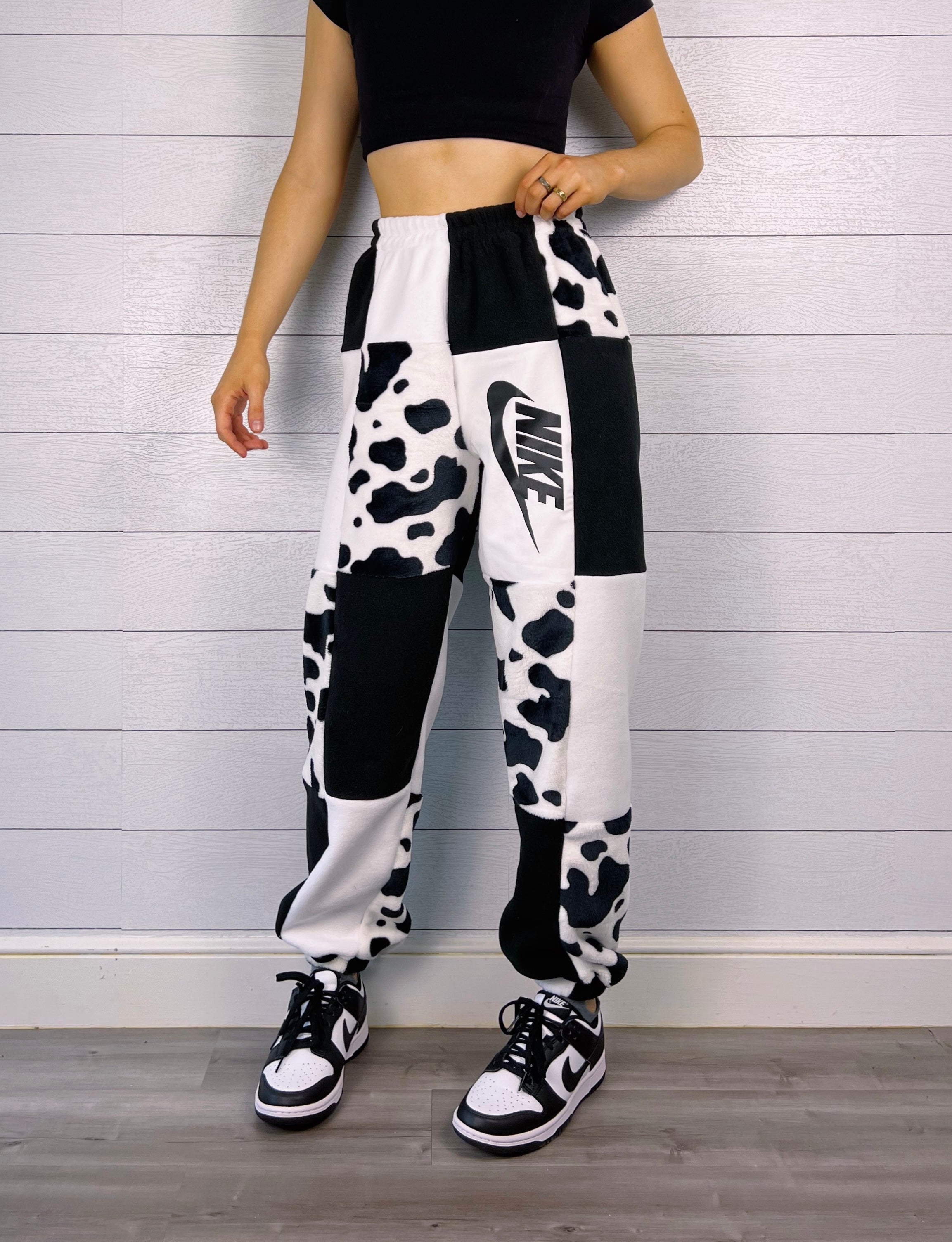 (S/M) Diamond Cow 1/1 Joggers