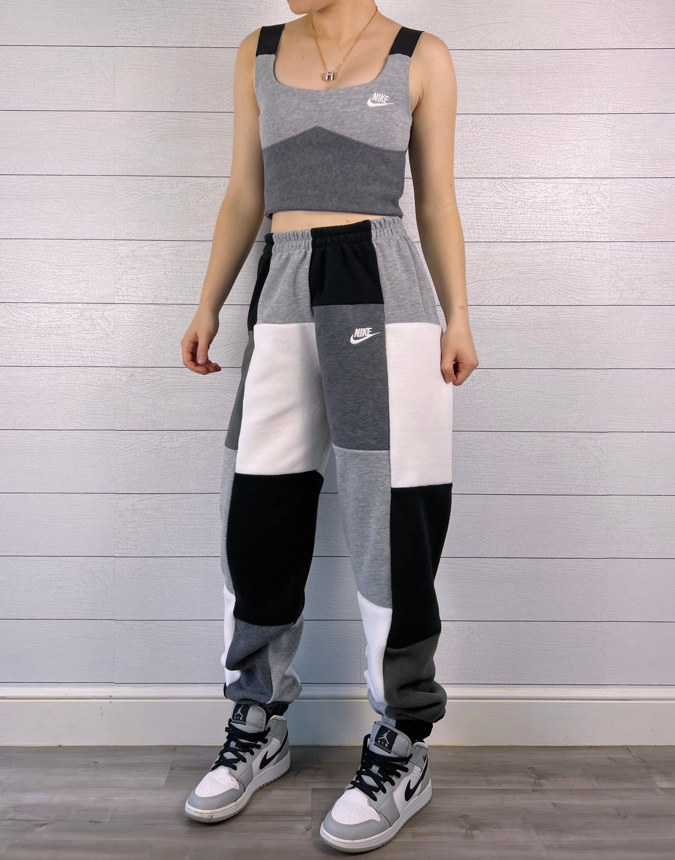 (S/M) Diamond 1/1 Joggers