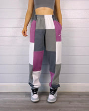 Load image into Gallery viewer, (M/L) Ash Plum 1/1 Joggers +pockets
