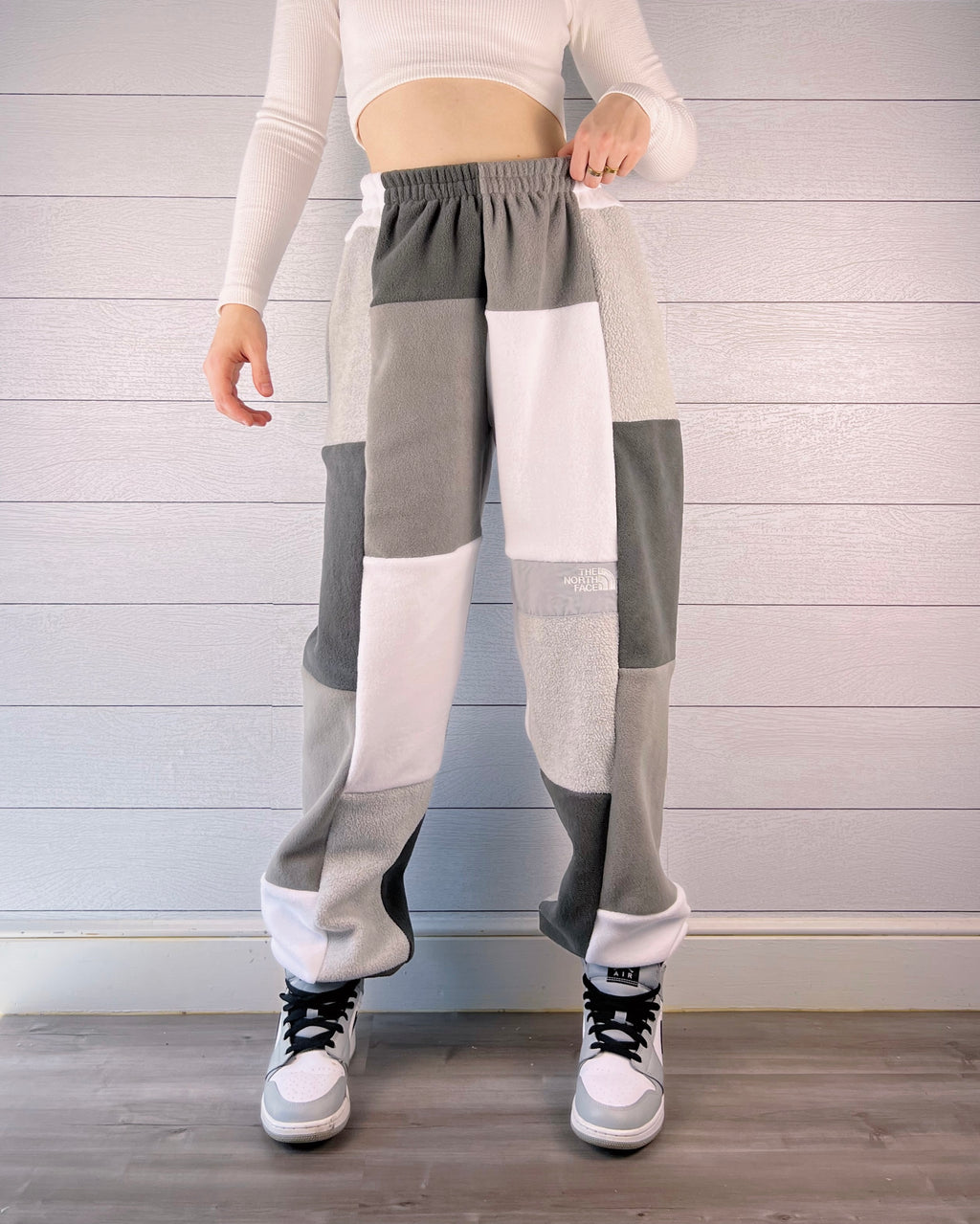 (M/L) Ash Grey 1/1 Joggers +zipper pockets