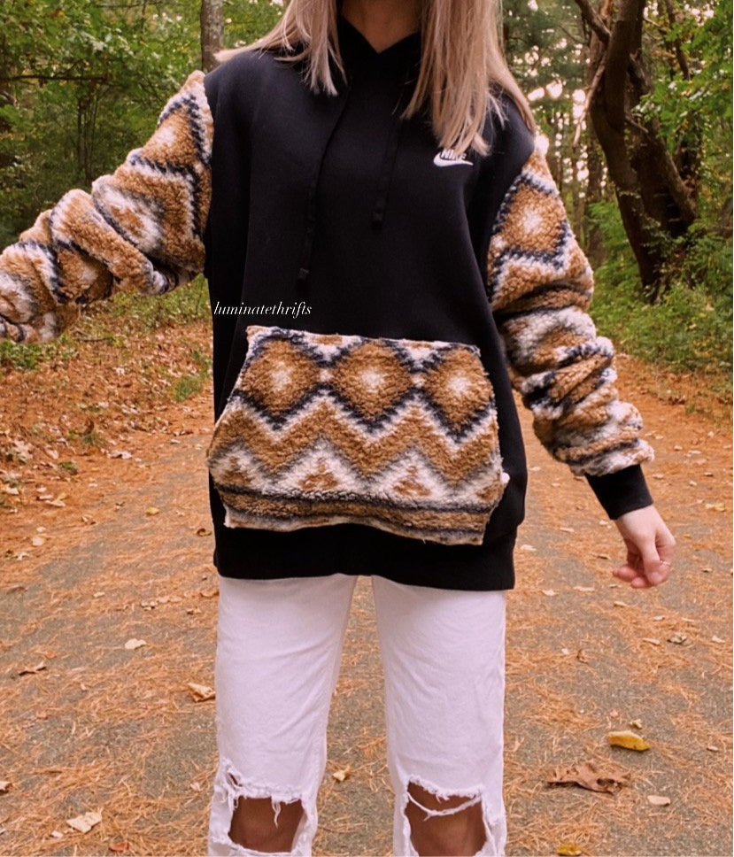 (L) Aztec Sherpa Reworked Hoodie