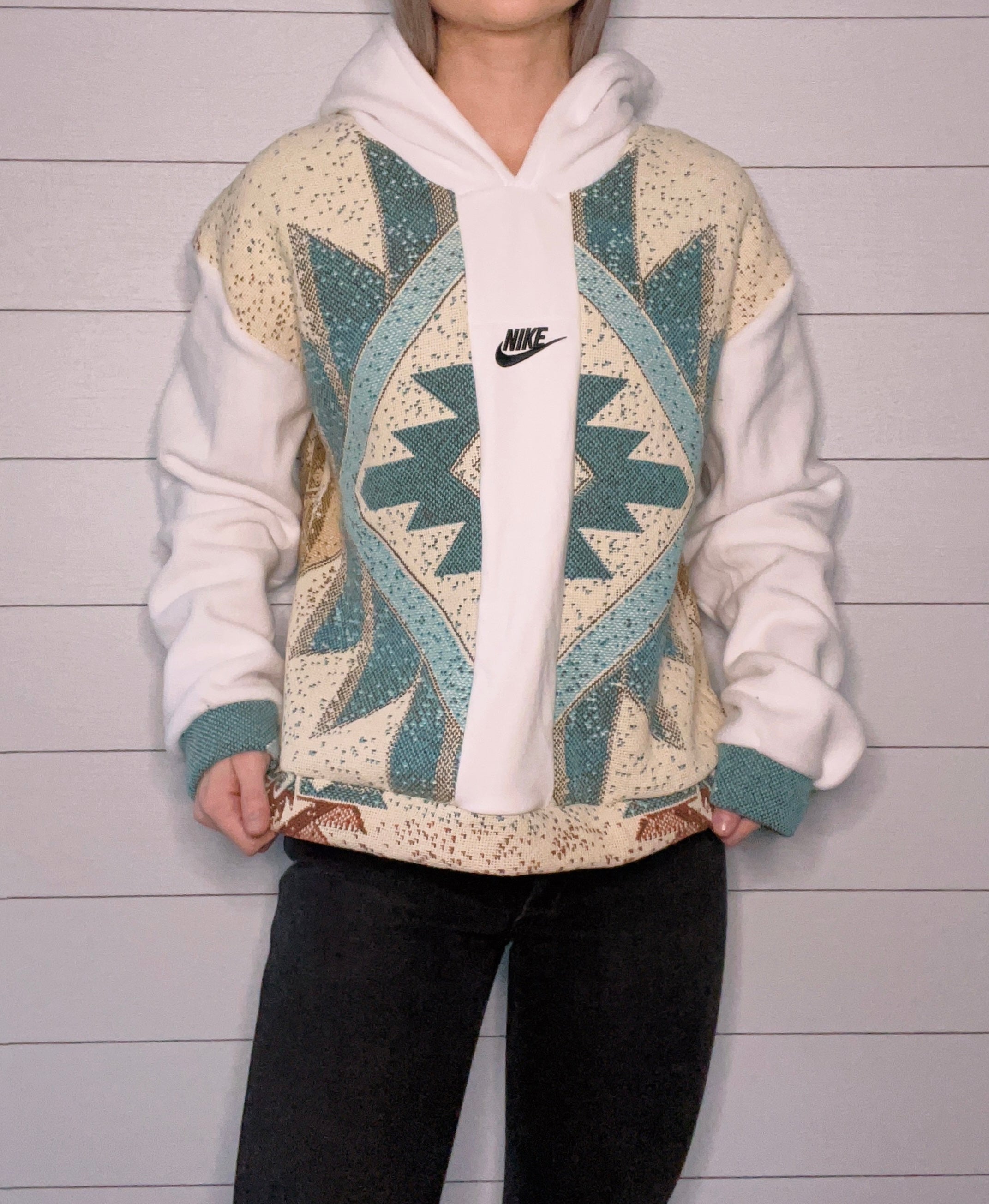 (M/L) Aztec Blanket 1/1 Hoodie