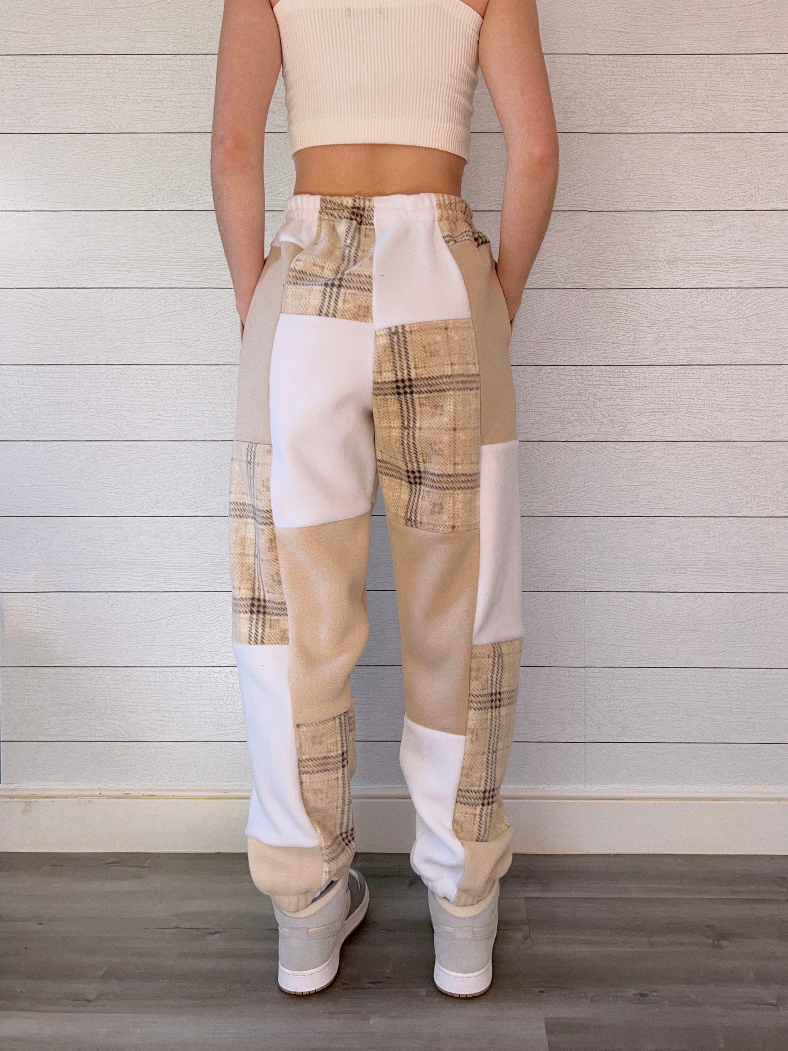 (S/M) Neutral Flannel 1/1 Joggers