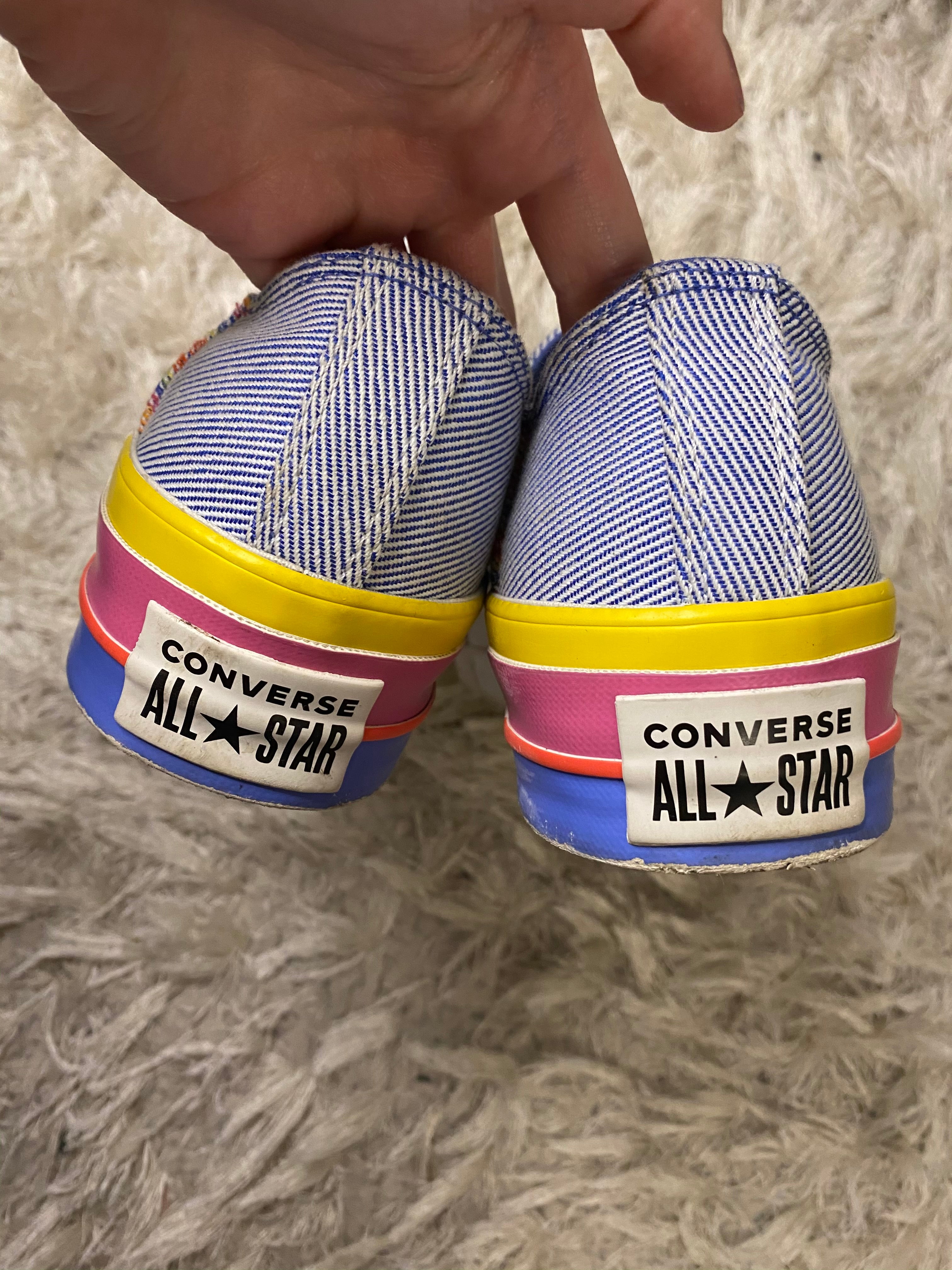 Converse Platfrom Sneakers