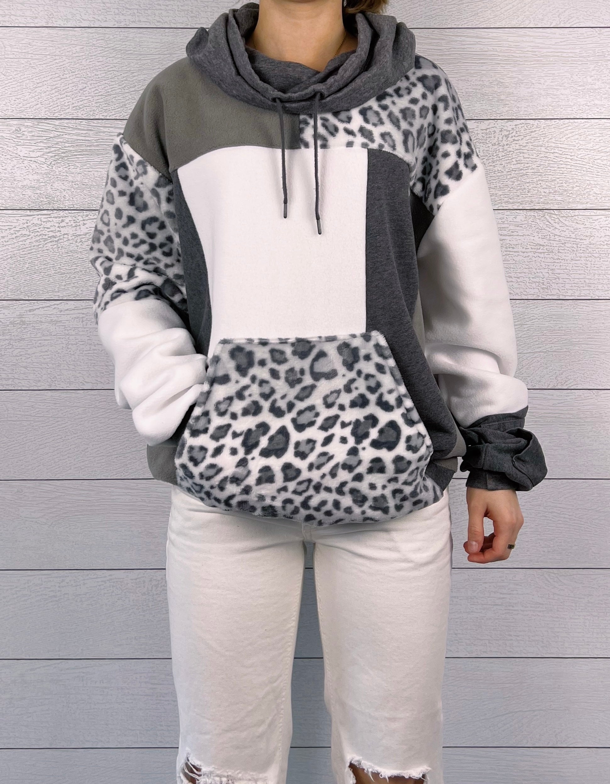 (L) Snow Leopard 1/1 Hoodie
