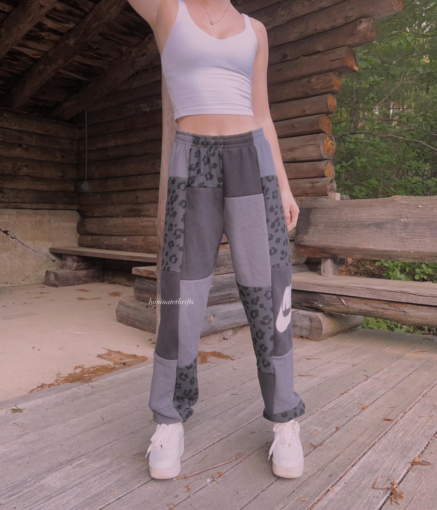 (M/L) Diamond Leopard Reworked Joggers