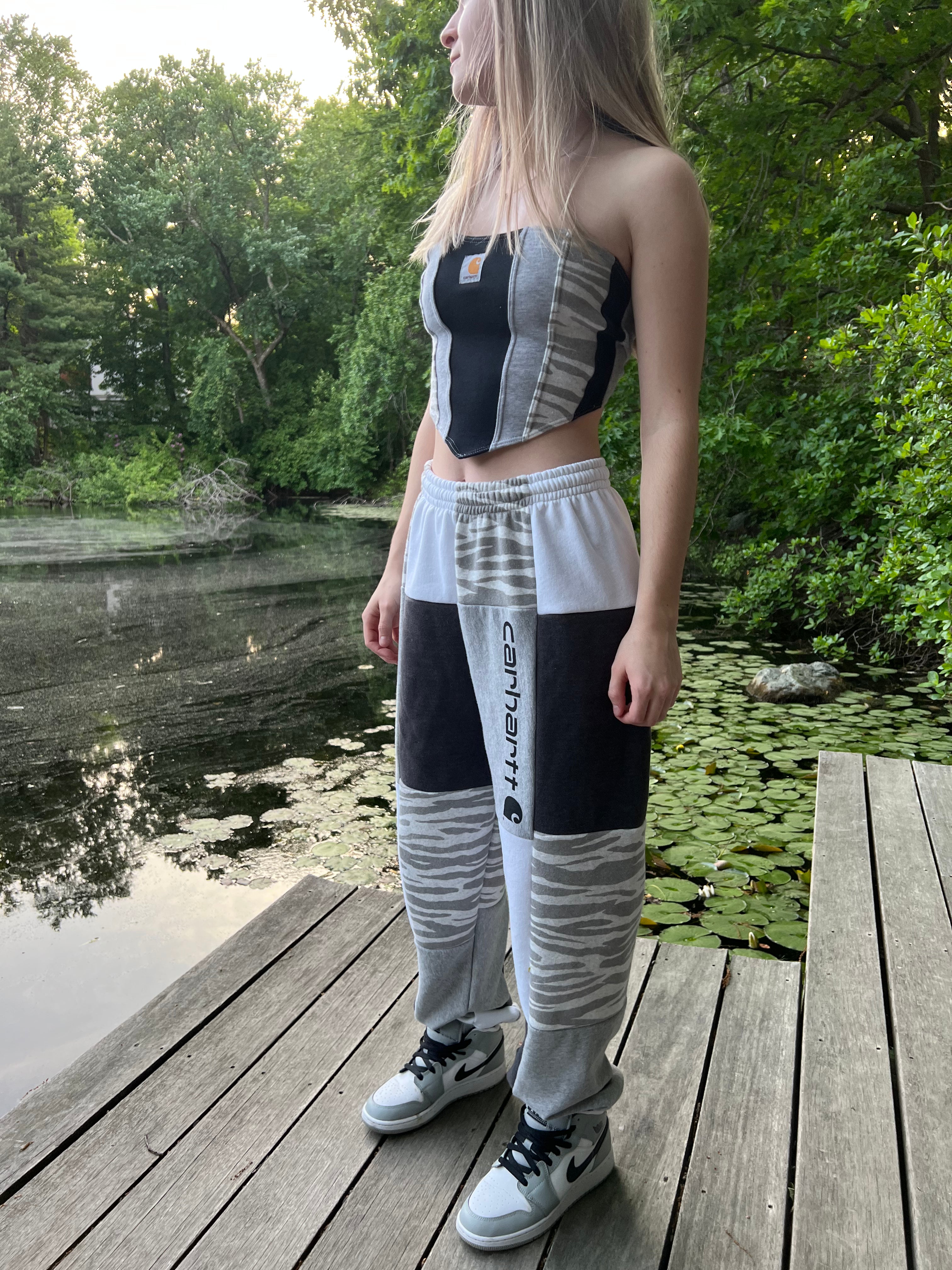 (M/L) Diamond Zebra Reworked Joggers