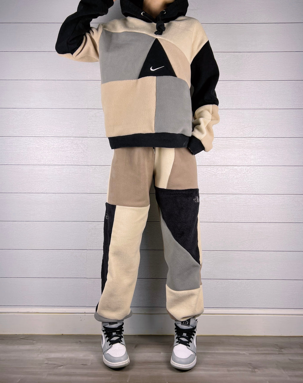 (S/M) Sandstorm 1/ 1 Joggers