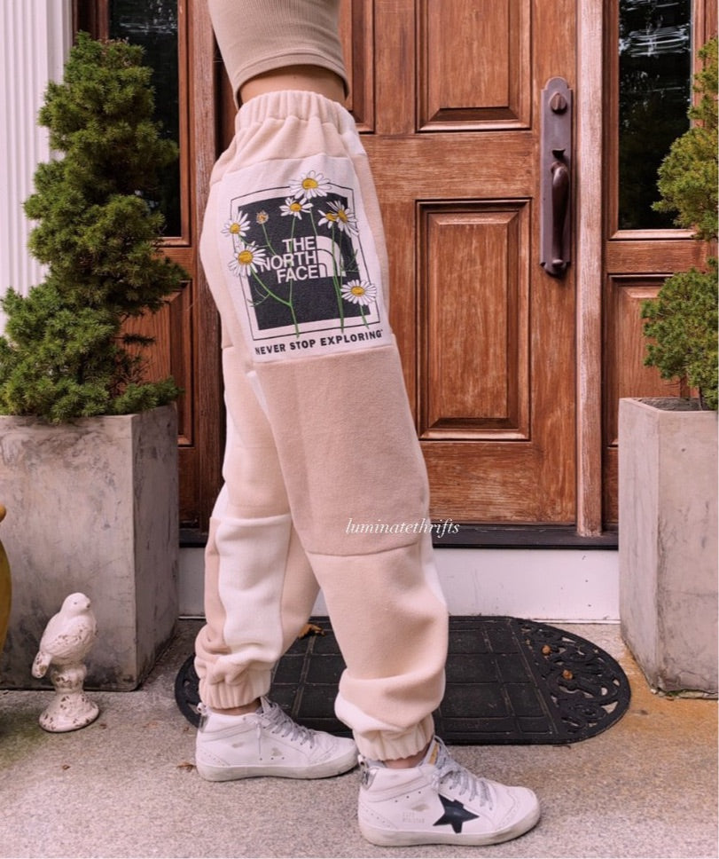 (XS-M) Dusty Daisy Reworked Joggers