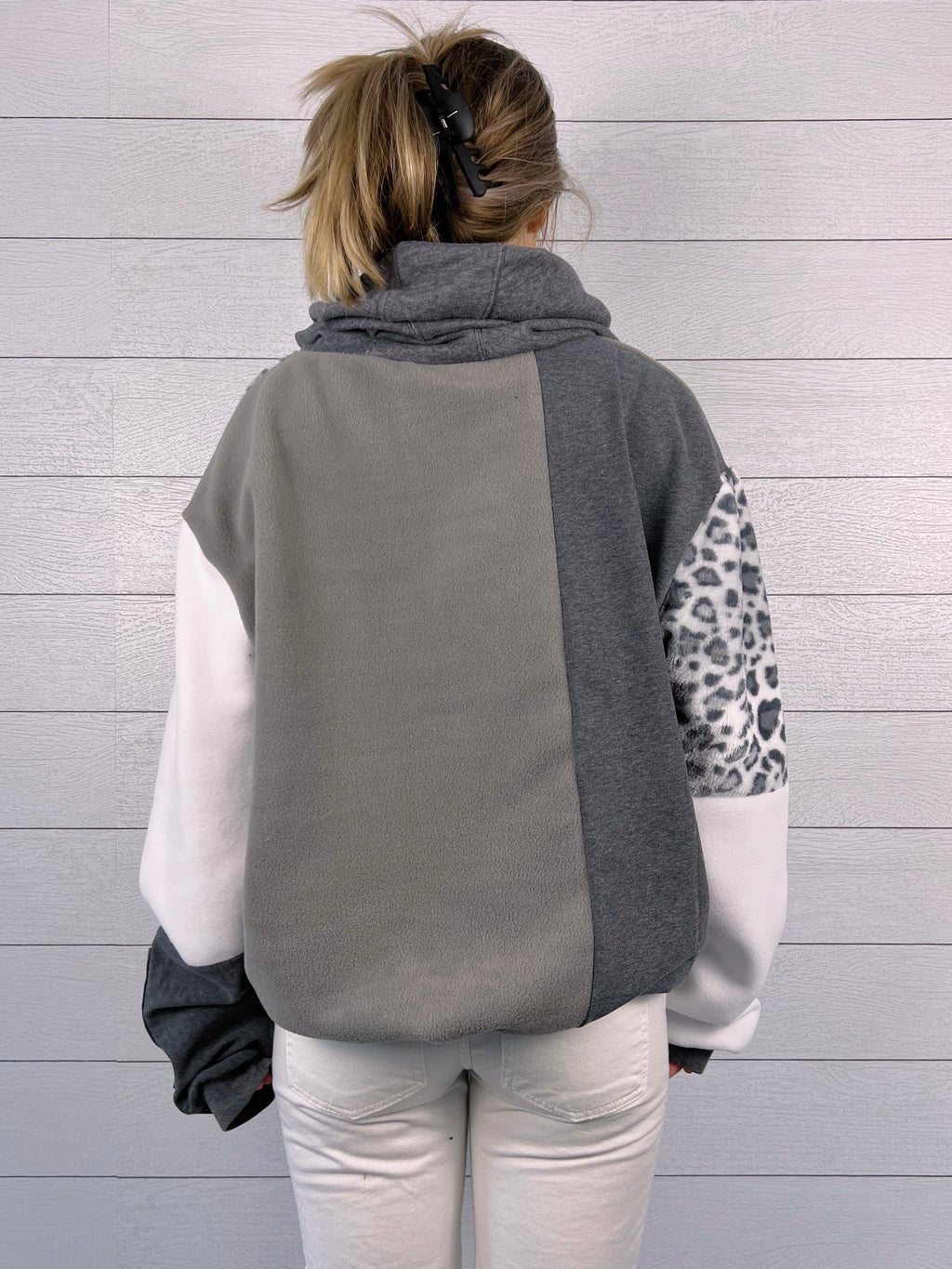 (L) Snow Leopard 1/1 Hoodie